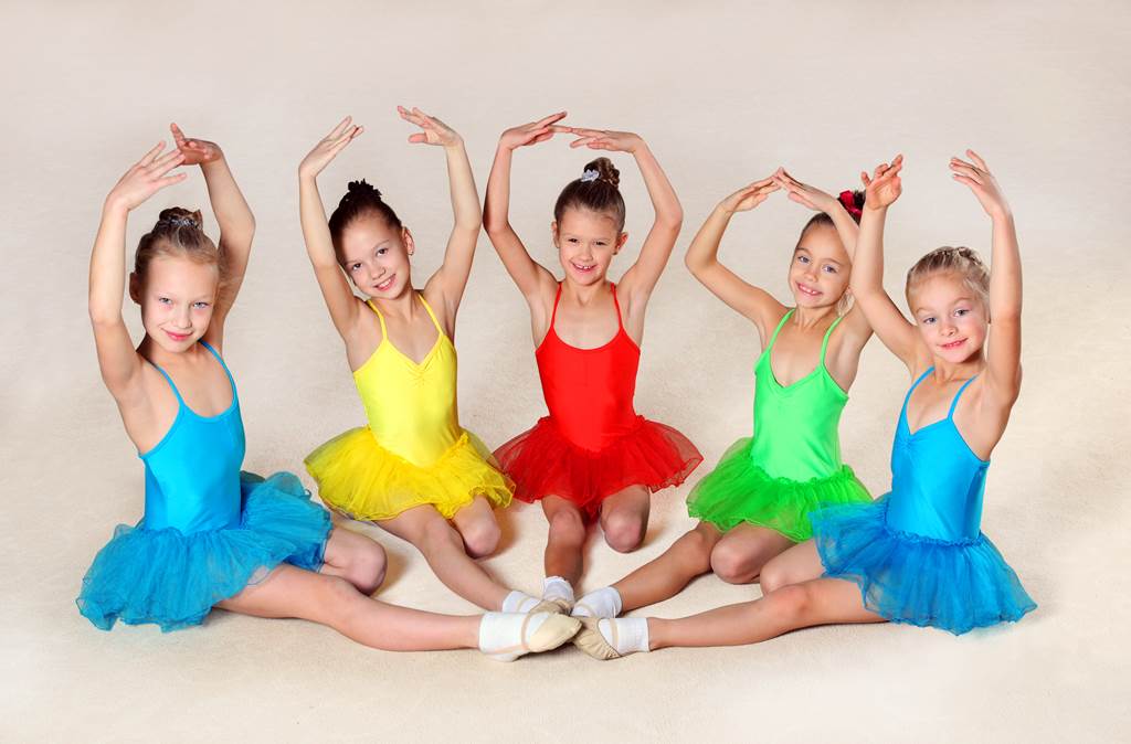 Children learning ballet